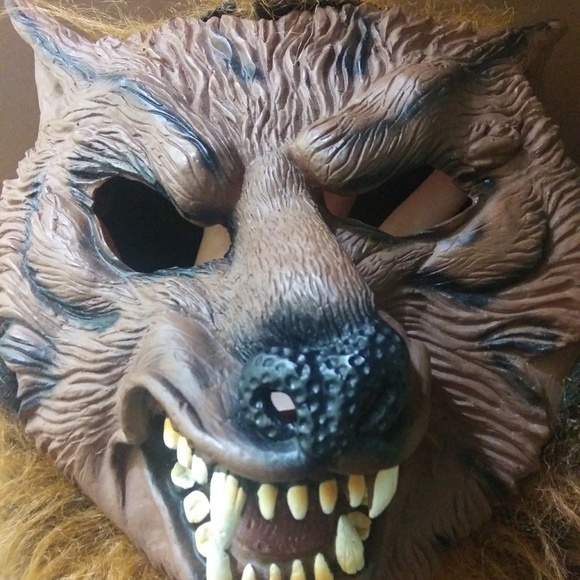 Wolf Mask - Picture 4 of 4